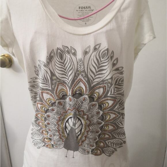 Fossil Short Sleeve Embroidered Look Peacock Vintage Style Tee S Casual Boho - Picture 3 of 8